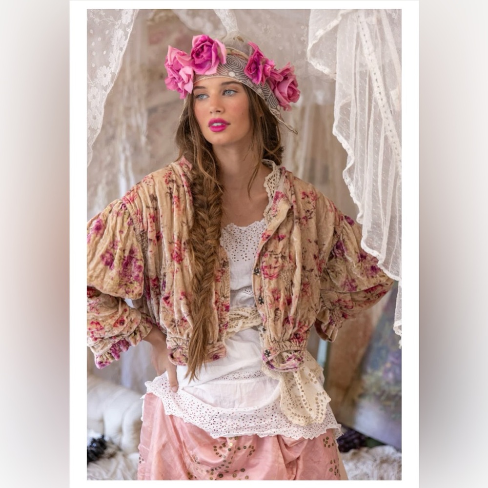 Magnolia Pearl Dessa Bodice Top ~ NWT